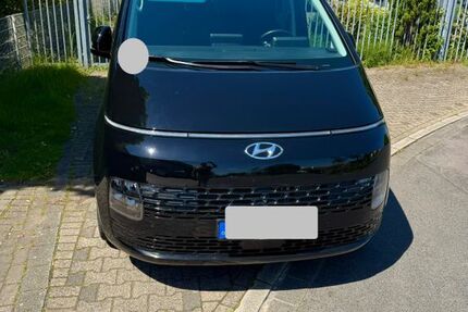 Hyundai STARIA 99.800 km 29.999 &euro; Düsseldorf 40227