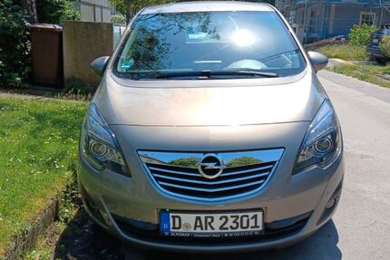Opel Meriva 137.000 km 3.300 &euro; Düsseldorf 40474