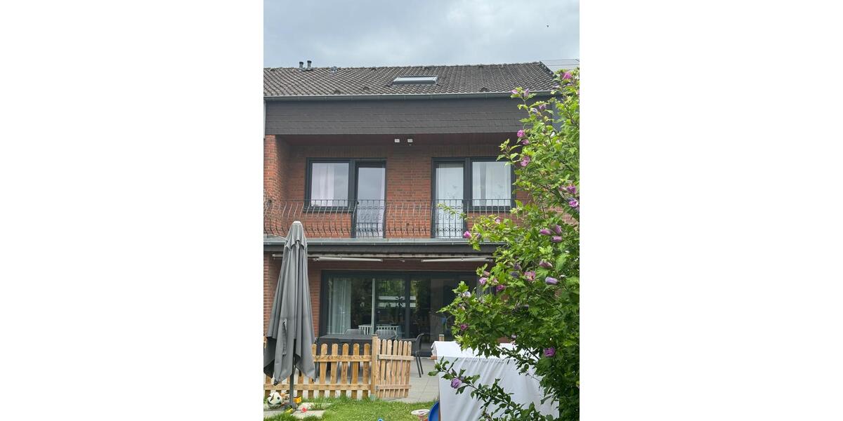 Reihenhaus Neuss Reuschenberg - 6 Zimmer, 150 m&sup2;, 670.000&euro; | Angebot:25839888