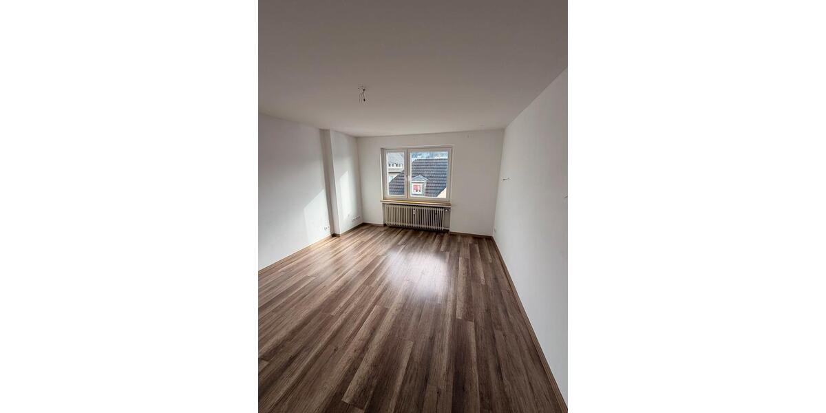 Erdgeschoßwohnung Remscheid Lüttringhausen - 3.5 Zimmer, 62 m&sup2;, 680&euro; | Angebot:24729845