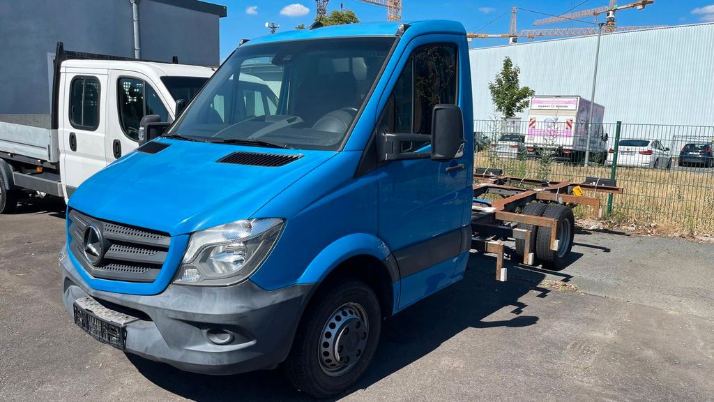 Mercedes-Benz Sprinter 137.802 km 18.899 € Düsseldorf 40597