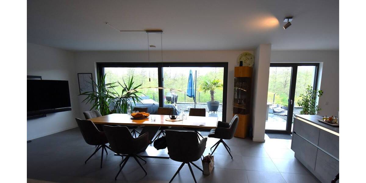 Etagenwohnung Leverkusen Lützenkirchen - 3 Zimmer, 135 m&sup2;, 1.980&euro; | Angebot:26744974