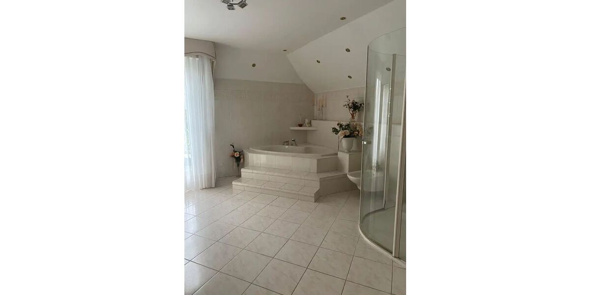 Für Menschen, die das Besondere in Remscheid-Lennep suchen - Appartement Remscheid Gemarkung Bergisch Born | Angebot:26576036