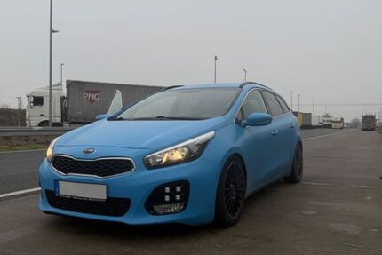 Kia ceed Sportswagon 115.000 km 11.999 &euro; Wuppertal 42285