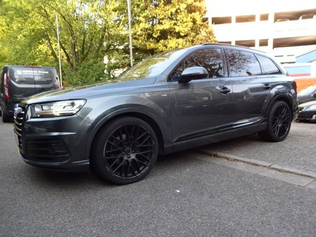Audi Q7 256.000 km 17.999 € Essen 45276