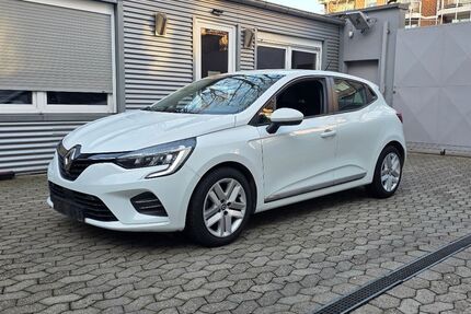 Renault Clio 139.900 km 8.999 &euro; DÜSSELDORF 40227