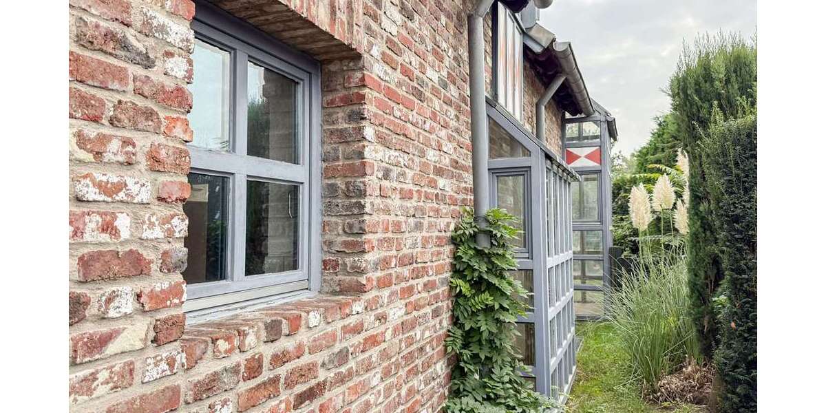 Haus zum Kaufen in Langenfeld 895.000 € 200 m² 4 zimmer