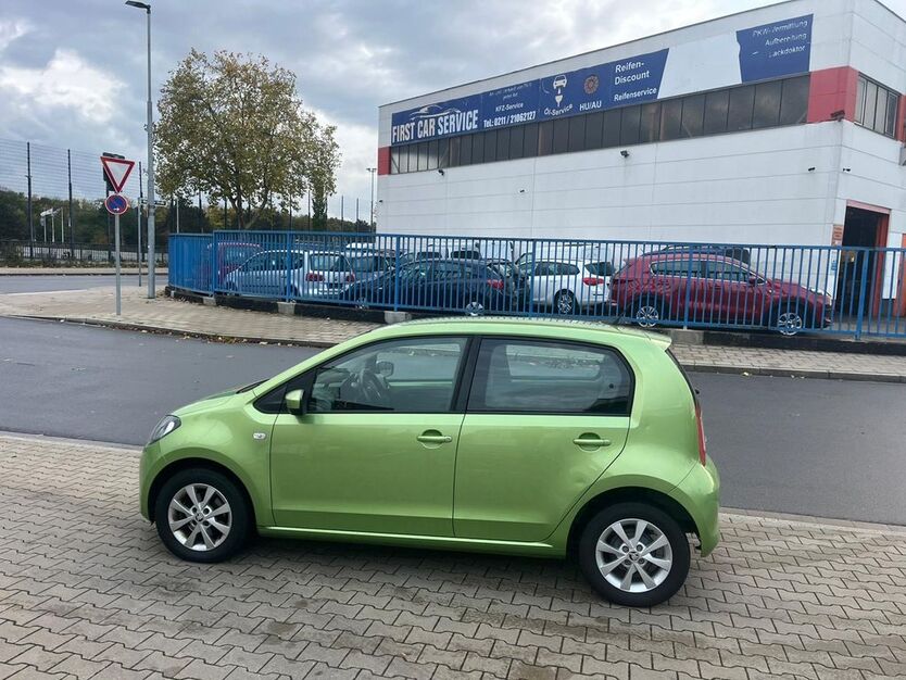 Skoda Citigo 110.598 km 5.799 € Düsseldorf 40599