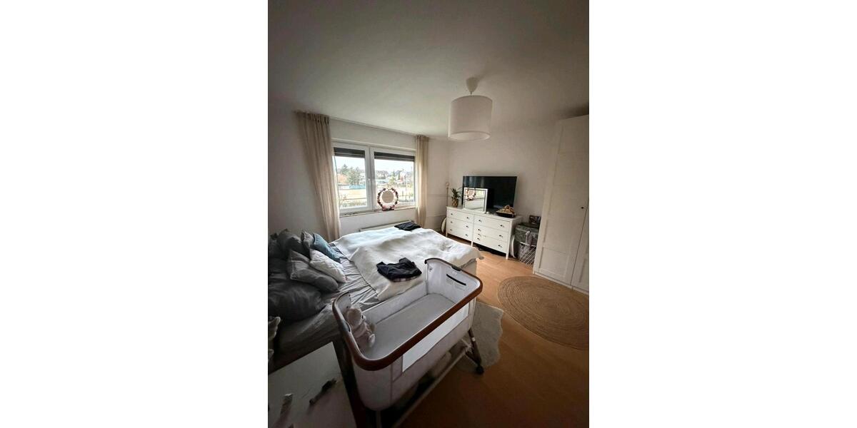 Etagenwohnung Leverkusen Bürrig - 3 Zimmer, 82 m&sup2;, 1.300&euro; | Angebot:24795132