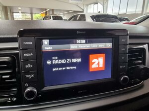 Kia Rio Dream Team Kamera Alu Navi DAB Klimaautom. SHZ 48.722 km 12.980 € HAAN 42781