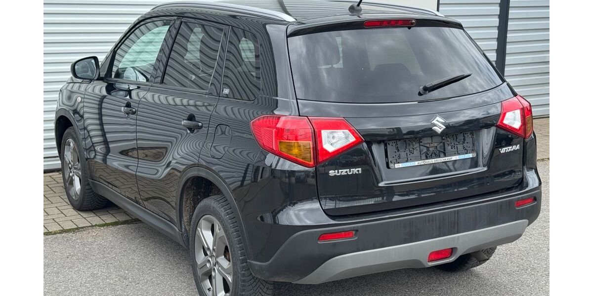Suzuki Vitara 213.604 km 7.990 &euro; Solingen 42719