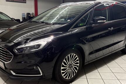 Ford S-Max 145.000 km 16.800 &euro; Leverkusen 51371