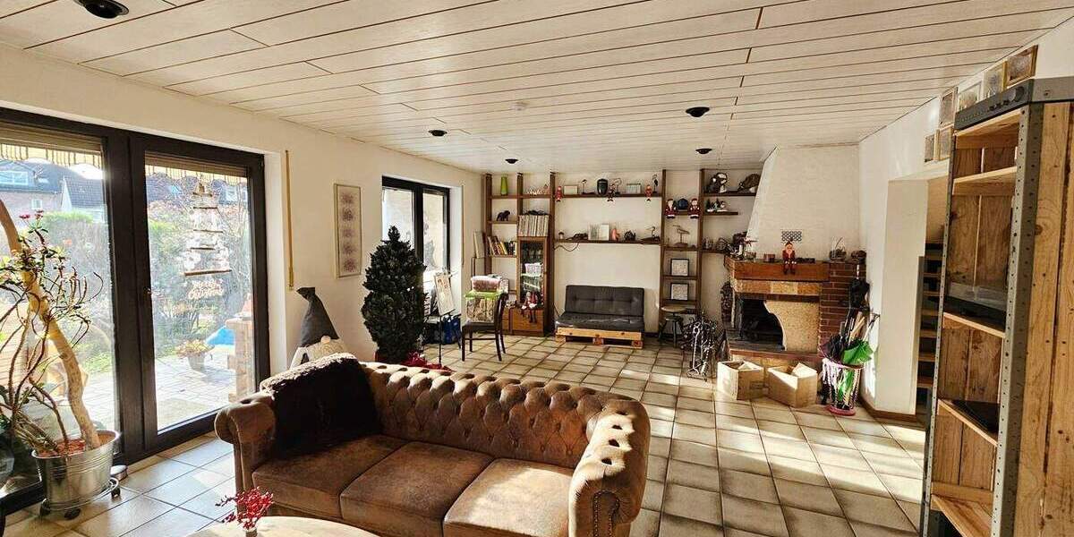 Mehrfamilienhaus, Wohnhaus Leverkusen / Lützenkirchen Quettingen - 8 Zimmer, 234 m&sup2;, 649.000&euro; | Angebot:25679035