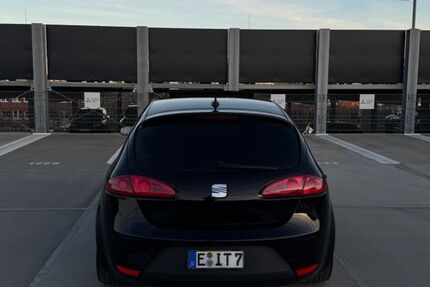 Seat Leon 182.000 km 6.999 &euro; Düsseldorf 40468