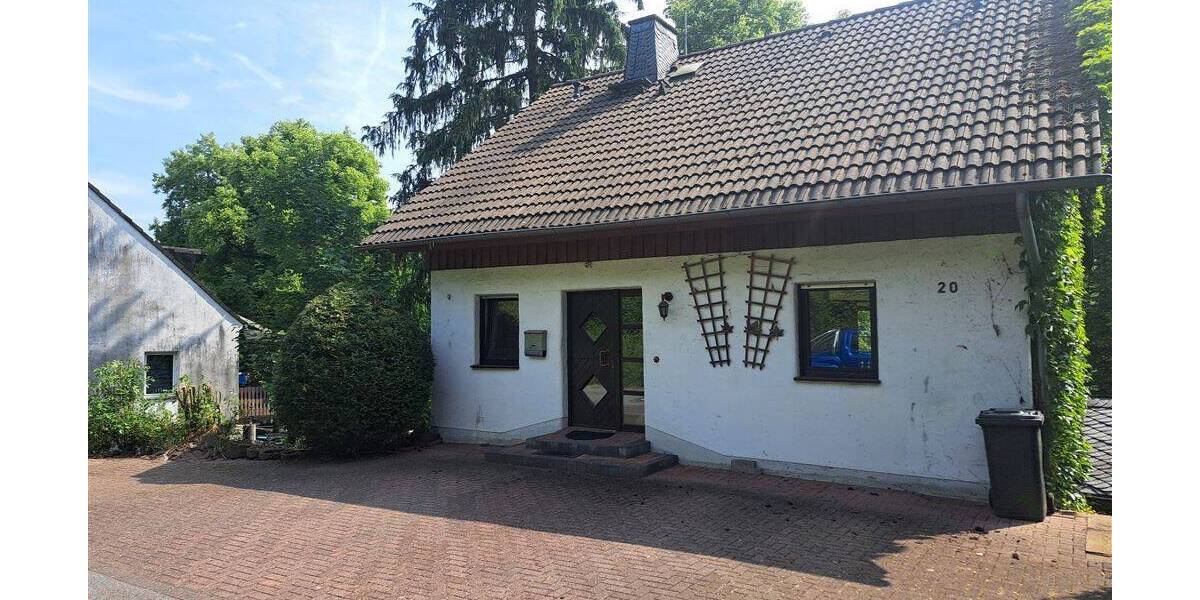 Mehrfamilienhaus, Wohnhaus Kürten - 7 Zimmer, 186 m&sup2;, 350.000&euro; | Angebot:25699790