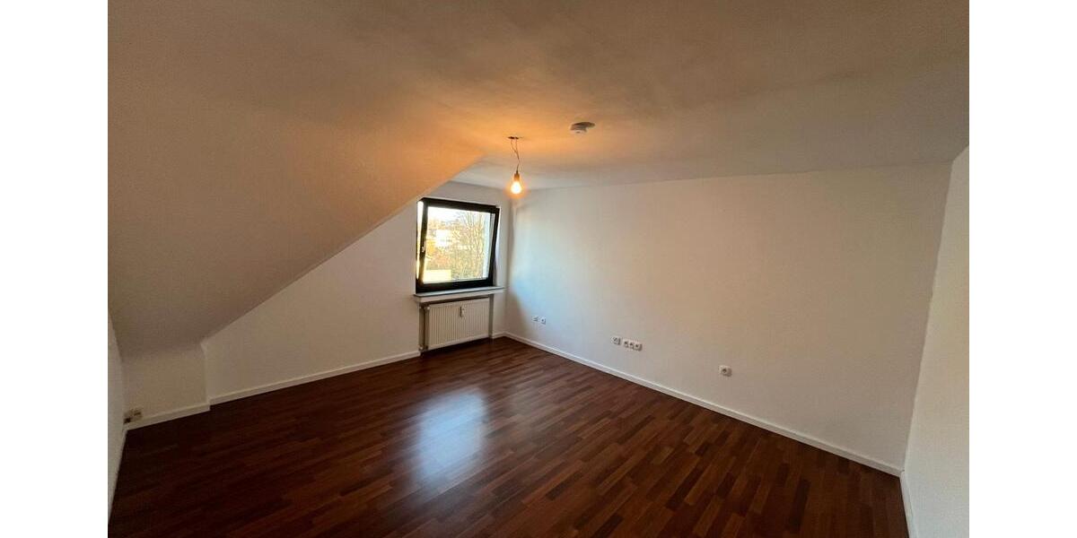 Dachgeschoßwohnung Bergisch Gladbach Paffrath - 2 Zimmer, 72 m&sup2;, 920&euro; | Angebot:27592531