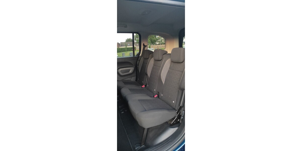 Peugeot Rifter L1 Active PureTech 110 81.000 km 15.900 &euro; Köln 50667