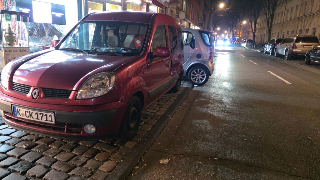 Renault Kangoo 129.500 km 890 &euro; Köln 50739