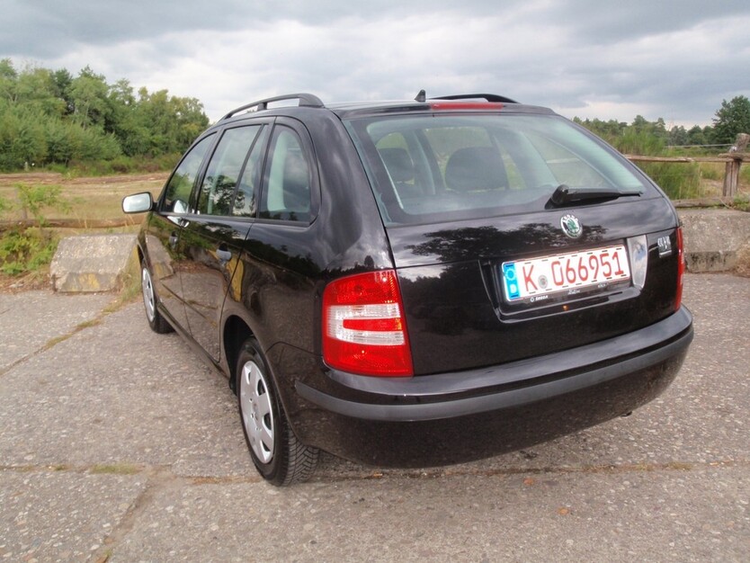 Skoda Fabia Kombi 269.788 km 2.250 € köln 50667