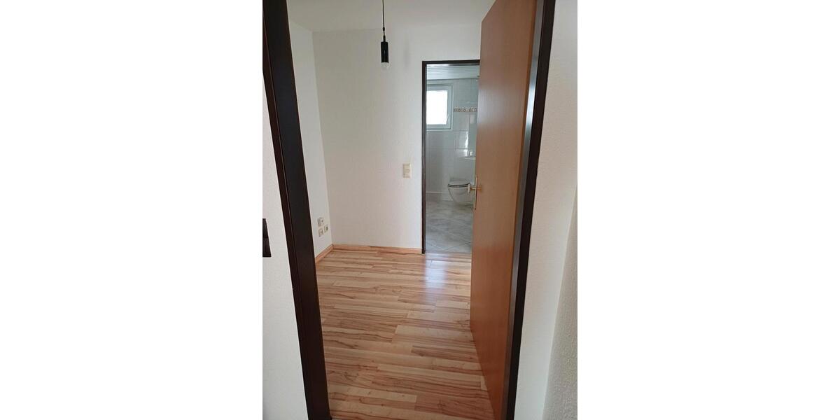 Etagenwohnung Solingen Burg - 1 Zimmer, 45 m&sup2;, 550&euro; | Angebot:25251405