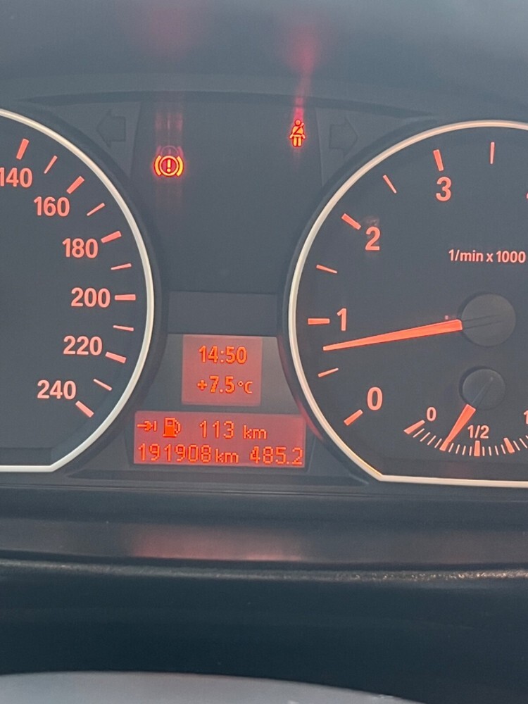 BMW 1er 193.000 km 3.299 € Wuppertal 42275