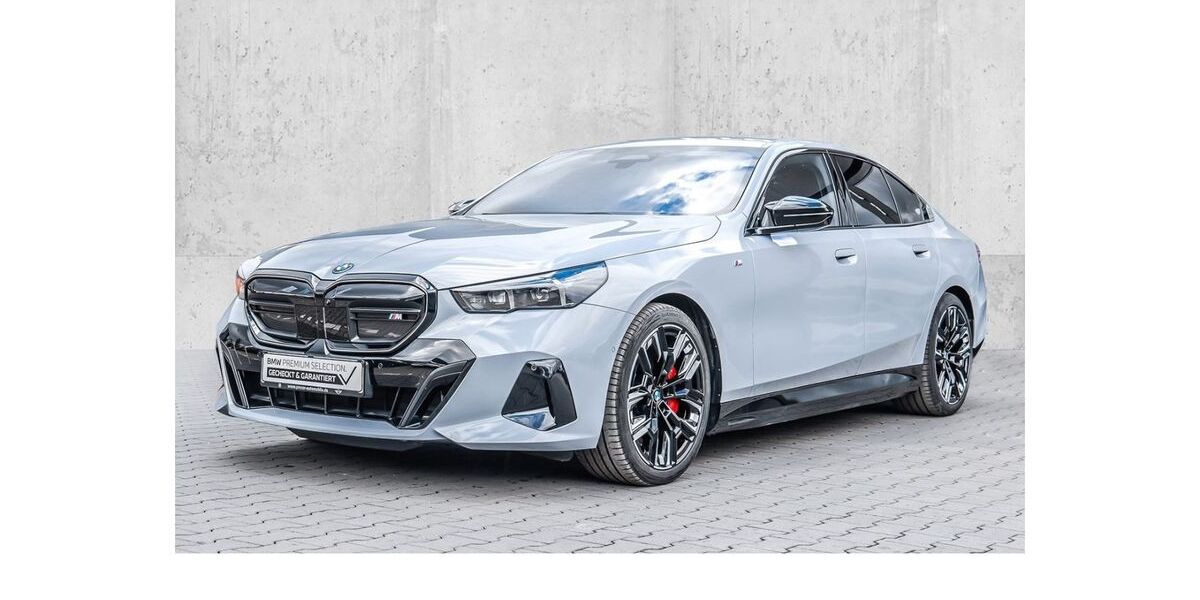 BMW i5 30.945 km 71.970 &euro; Velbert 42553