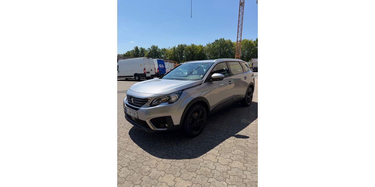 Peugeot 5008 112.730 km 17.000 &euro; Köln 50735