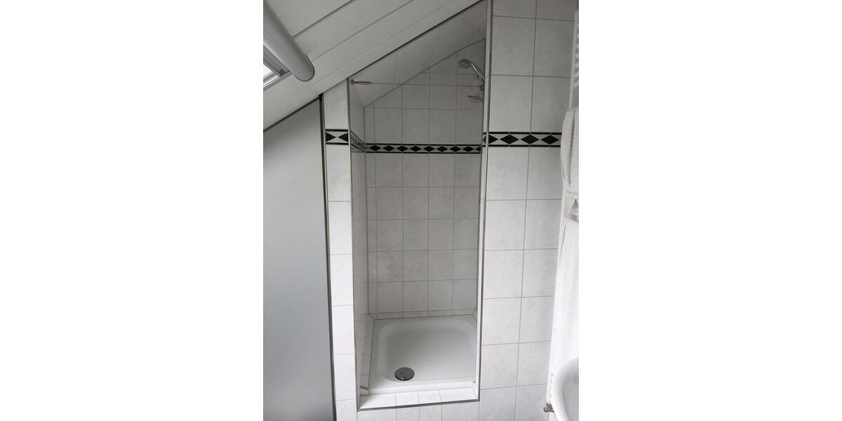 Dachgeschoßwohnung Wuppertal Elberfeld - 1 Zimmer, 28 m&sup2;, 69.000&euro; | Angebot:26462385