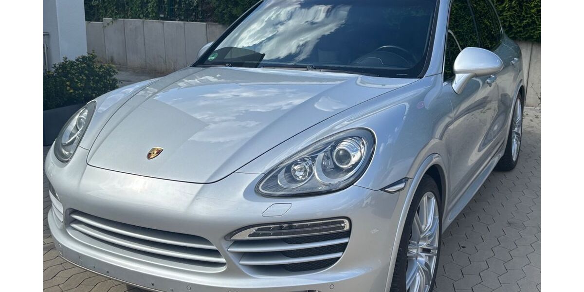 Porsche Cayenne 182.000 km 20.999 &euro; Bergisch Gladbach 51467