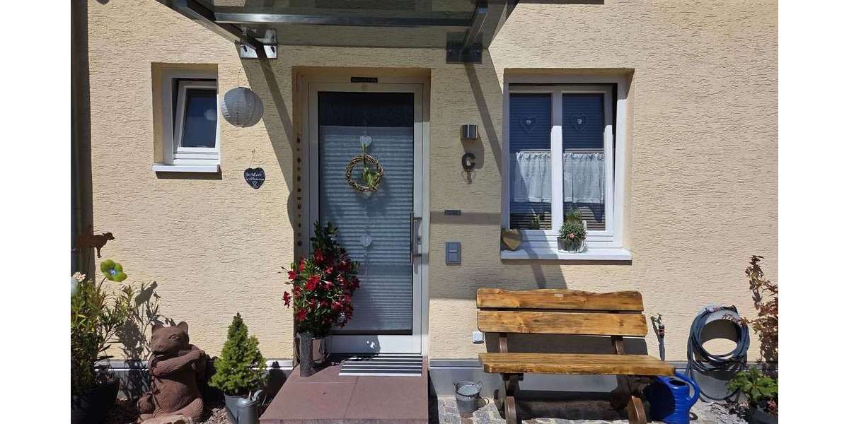 Etagenwohnung Hattingen Niederbonsfeld - 3 Zimmer, 105 m&sup2;, 325.000&euro; | Angebot:27582476