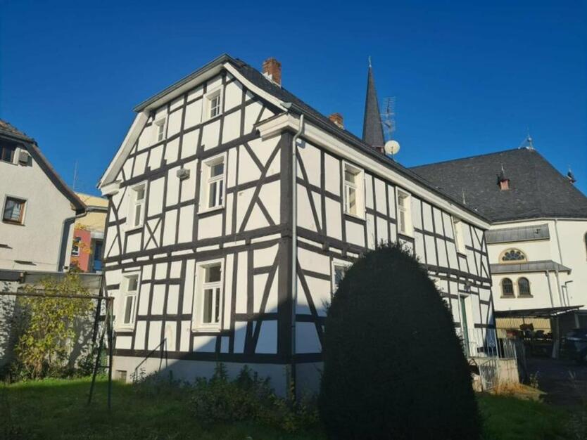 Freistehendes Fachwerkhaus Erbpacht