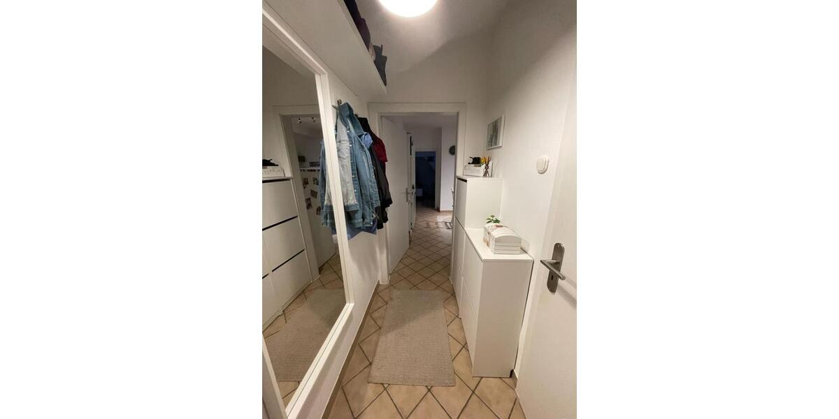 Dachgeschoßwohnung Essen Stadtbezirk II - 2.5 Zimmer, 52 m&sup2;, 560&euro; | Angebot:25417026