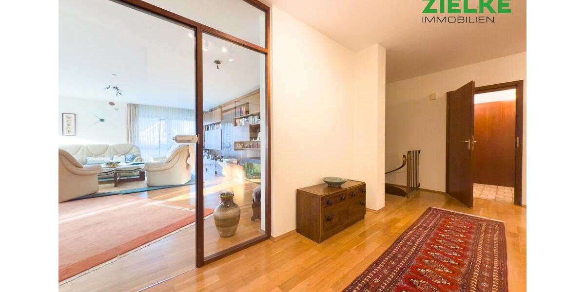 Erdgeschoßwohnung Erkrath - 5 Zimmer, 204 m&sup2;, 1.800&euro; | Angebot:24410004