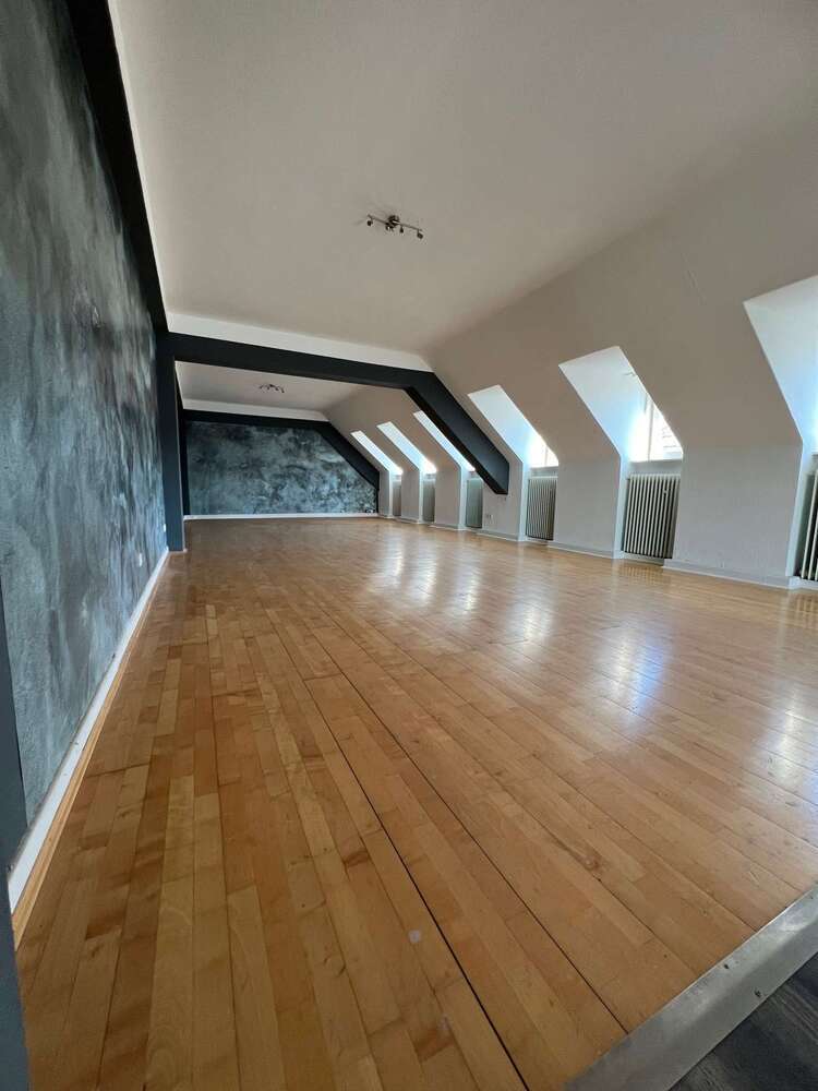 Büro in Velbert 1.014 € 169 m²