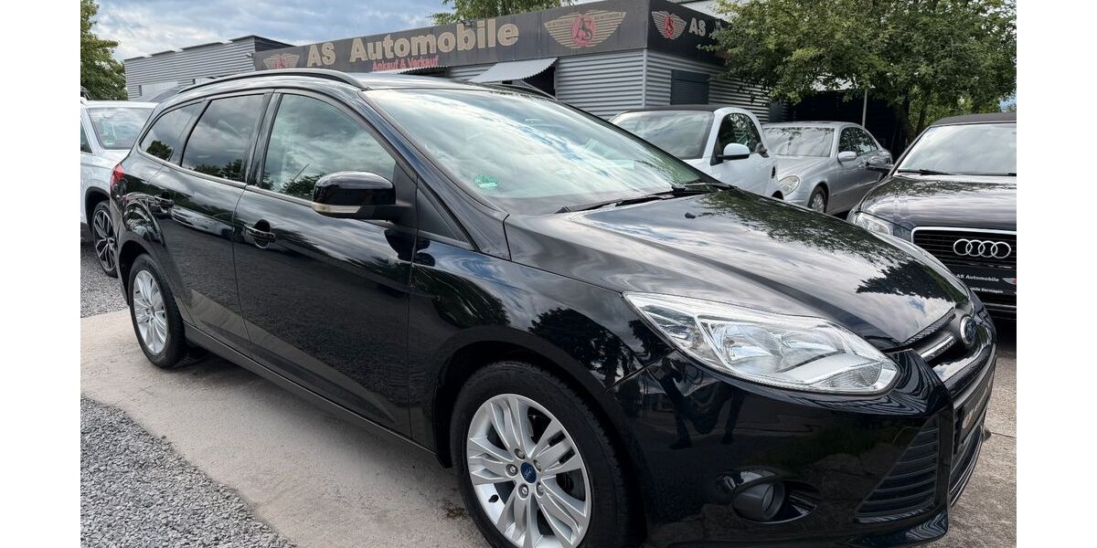 Ford Focus 122.000 km 4.950 &euro; Dormagen 41539