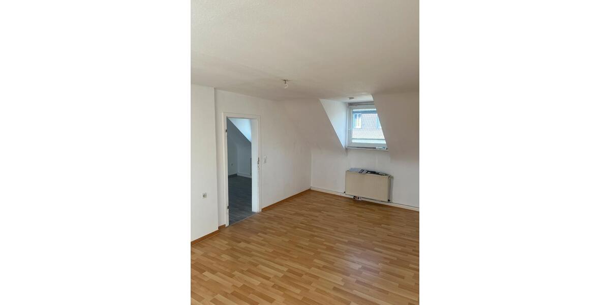 Dachgeschoßwohnung Köln Mülheim - 2 Zimmer, 55 m&sup2;, 1.000&euro; | Angebot:27602828