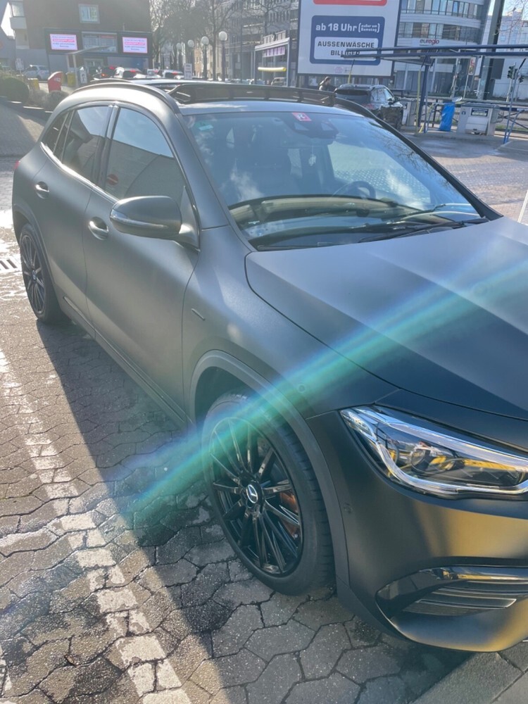 Mercedes-Benz GLA-Klasse 60.000 km 45.000 € Düsseldorf 40213