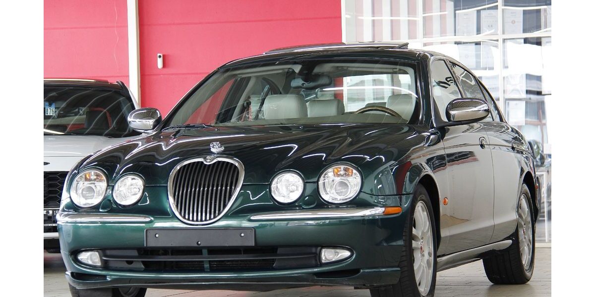 Jaguar S-Type 215.000 km 6.850 &euro; Köln 50739